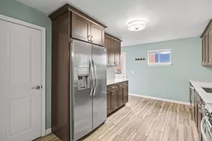 6150 Wilmer Rd, Cincinnati, OH 45247 - Photo 11