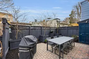 1126 Fuller St, Cincinnati, OH 45202 - Photo 9