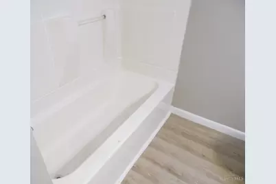 751 Springvale Drive, Hamilton, OH 45913 - Photo 15