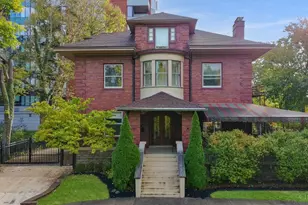 2100 St James Ave, Cincinnati, OH 45206 - Photo 1