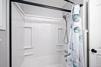 1378 Adams Road, Cincinnati, OH 45231 - Photo 23