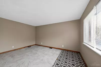 4305 Saint Lawrence Avenue, Cincinnati, OH 45205 - Photo 9