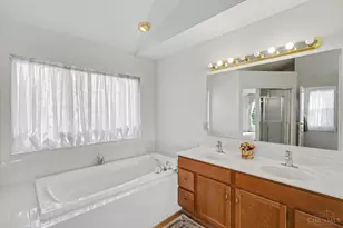 4601 Hallandale Dr, Union Township, OH 45103 - Photo 9