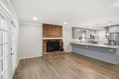 7926 Dunview Court, Anderson Township, OH 45255 - Photo 9