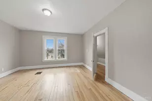 4700 Ward St, Cincinnati, OH 45227 - Photo 13