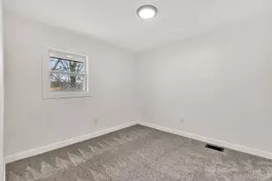 8719 Hood Ct, Springfield Township, OH 45231 - Photo 21