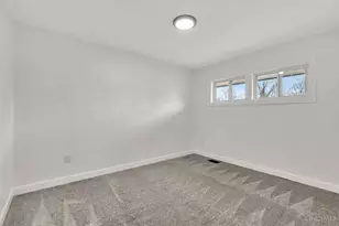 8719 Hood Ct, Springfield Township, OH 45231 - Photo 23