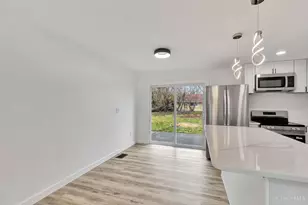 8719 Hood Ct, Springfield Township, OH 45231 - Photo 9