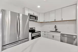 8719 Hood Ct, Springfield Township, OH 45231 - Photo 15