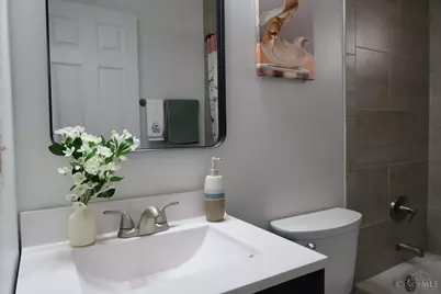 10220 Windswept Lane, Colerain Township, OH 45251 - Photo 11