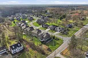 729 Harper Ln, Miami Township, OH 45140 - Photo 3