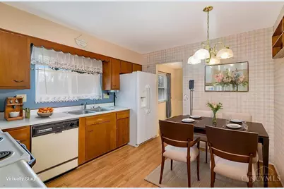 9369 Ranchill Drive, Cincinnati, OH 45231 - Photo 11