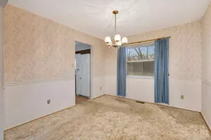 9369 Ranchill Dr, Cincinnati, OH 45231 - Photo 7