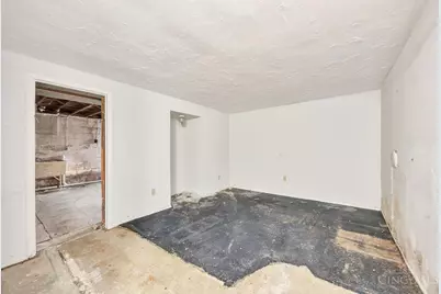 1659 Devils Backbone Road, Green Township, OH 45233 - Photo 25