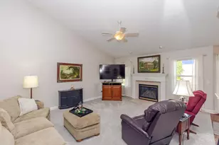 7335 Melinda Dr, Butler Twp, OH 45414 - Photo 11