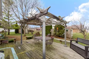 7335 Melinda Dr, Butler Twp, OH 45414 - Photo 35