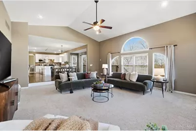 7527 Providence Woods Court, West Chester, OH 45069 - Photo 11