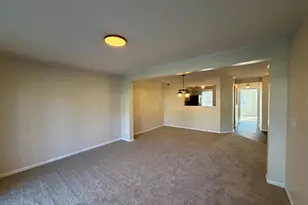 9917 Shorewood Ln, Sharonville, OH 45241 - Photo 13