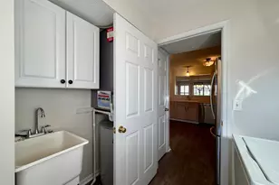 9917 Shorewood Ln, Sharonville, OH 45241 - Photo 39