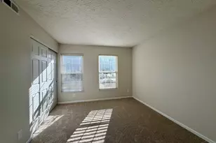 9917 Shorewood Ln, Sharonville, OH 45241 - Photo 35