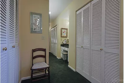 2833 Grandin Hollow Lane, Cincinnati, OH 45208 - Photo 57