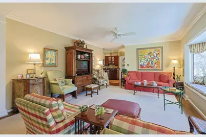 2833 Grandin Hollow Lane, Cincinnati, OH 45208 - Photo 11