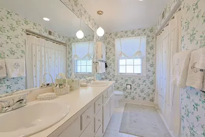 2833 Grandin Hollow Lane, Cincinnati, OH 45208 - Photo 51