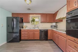 1020 N 11th St, Miamisburg, OH 45342 - Photo 7