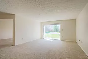 12061 Carrington Ln, Loveland, OH 45140 - Photo 7