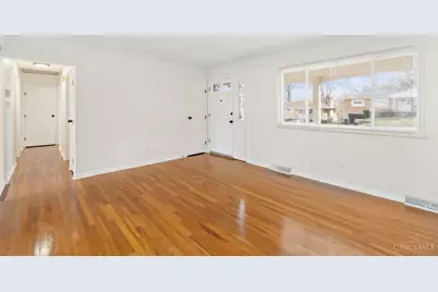 332 Lux Avenue, Springfield Township, OH 45216 - Photo 5