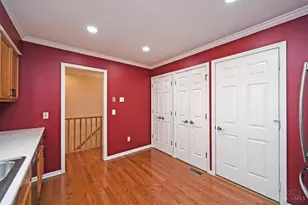 1073 Wittshire Cir, Anderson Township, OH 45255 - Photo 9