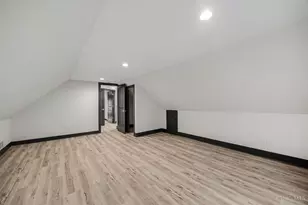 112 Valencia St, Cincinnati, OH 45219 - Photo 23