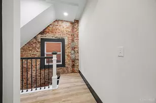 112 Valencia St, Cincinnati, OH 45219 - Photo 11