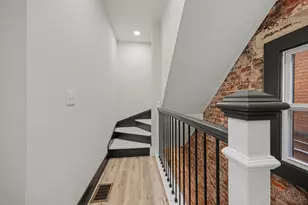 112 Valencia St, Cincinnati, OH 45219 - Photo 17