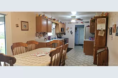 679 Oxford Germantown Road, Somers Township, OH 45311 - Photo 15