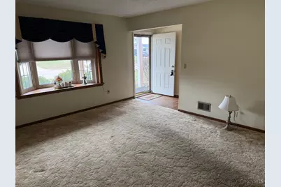 504 Meadow Lane, Trenton, OH 45067 - Photo 3