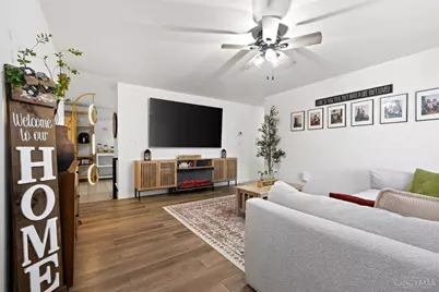 8063 Washington Park Drive, Miami Township, OH 45459 - Photo 9