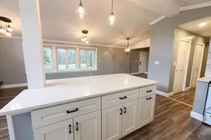 7809 View Pl Dr, Springfield Township, OH 45224 - Photo 13