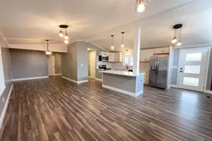 7809 View Pl Dr, Springfield Township, OH 45224 - Photo 3