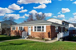 3433 Tolland Ct, Green Township, OH 45248 - Photo 1