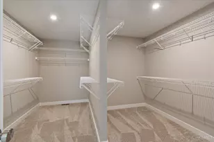 7511 Donegal Dr, Miami Township, OH 45233 - Photo 29