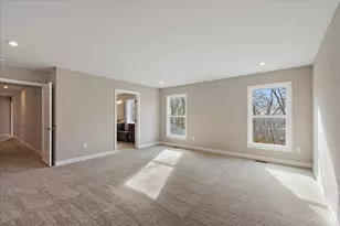 7511 Donegal Dr, Miami Township, OH 45233 - Photo 23