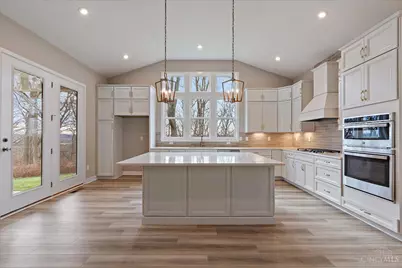 7511 Donegal Drive, Miami Township, OH 45233 - Photo 11