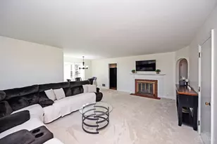 11911 Pippin Rd, Colerain Township, OH 45231 - Photo 5