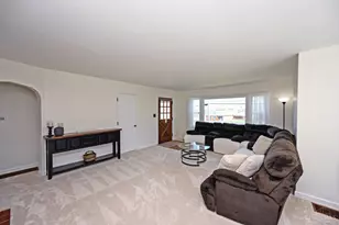 11911 Pippin Rd, Colerain Township, OH 45231 - Photo 7