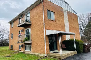 1584 W Galbraith Rd, Cincinnati, OH 45231 - Photo 1