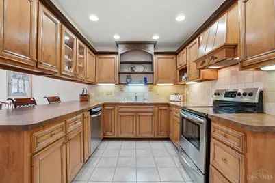 2633 Vienna Estates Drive, Miami Township, OH 45459 - Photo 5