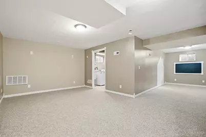 364 Mollie Drive, Hamilton, OH 45013 - Photo 33