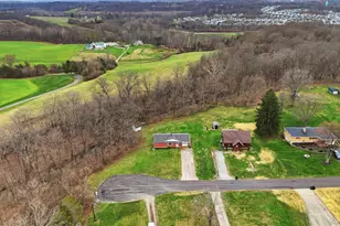 5267 Radford Dr, Salem Township, OH 45152 - Photo 3