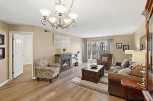 1200 Cobblestone Ct, Miami Township, OH 45150 - Photo 3